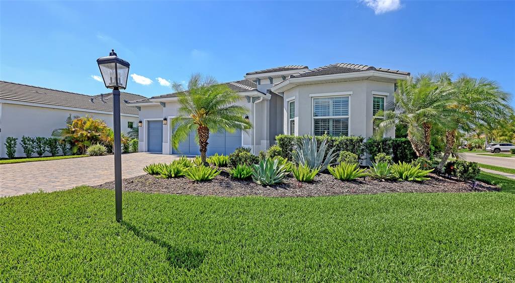 7724 SANDHILL LAKE DRIVE