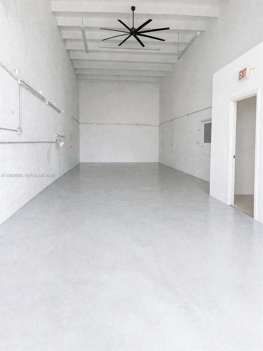 8023 NW 66th St, Medley FL 33166