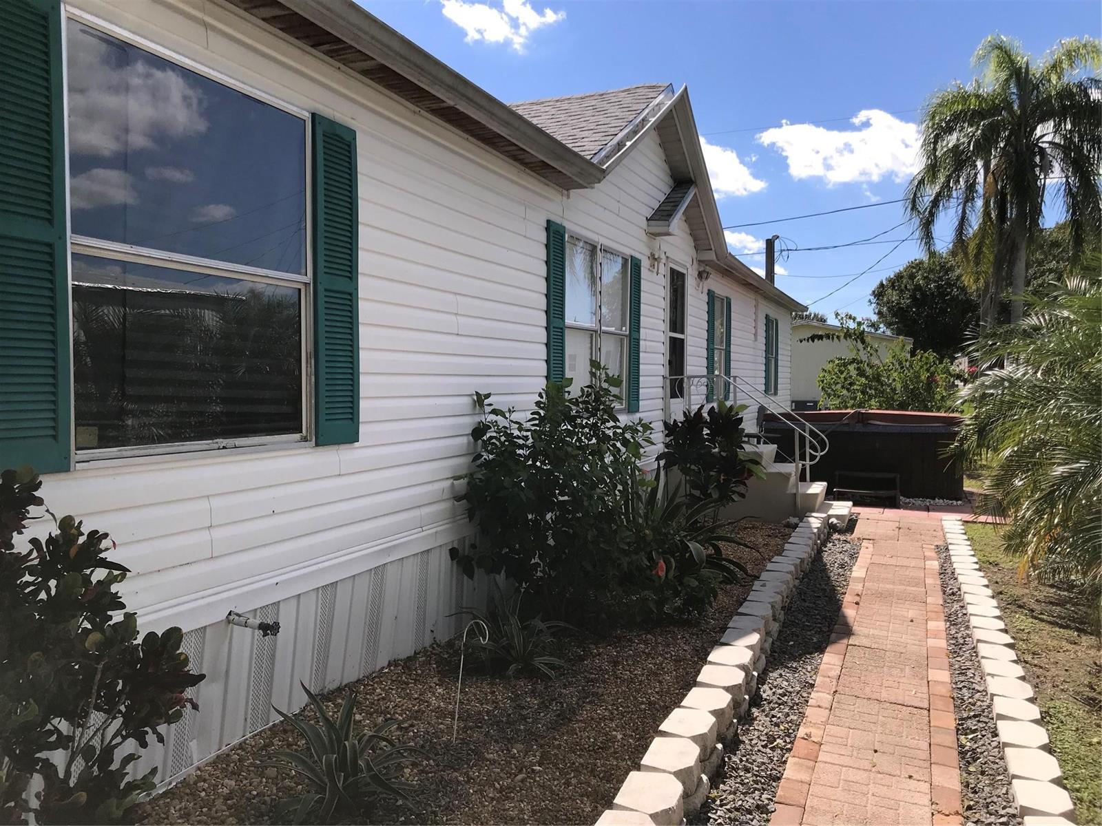 1192 Chobee Street, Okeechobee FL 34974