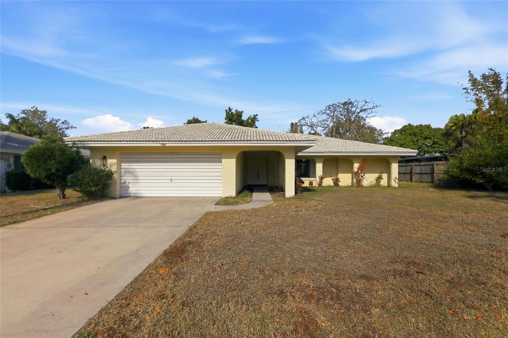 1125 DANNY DR