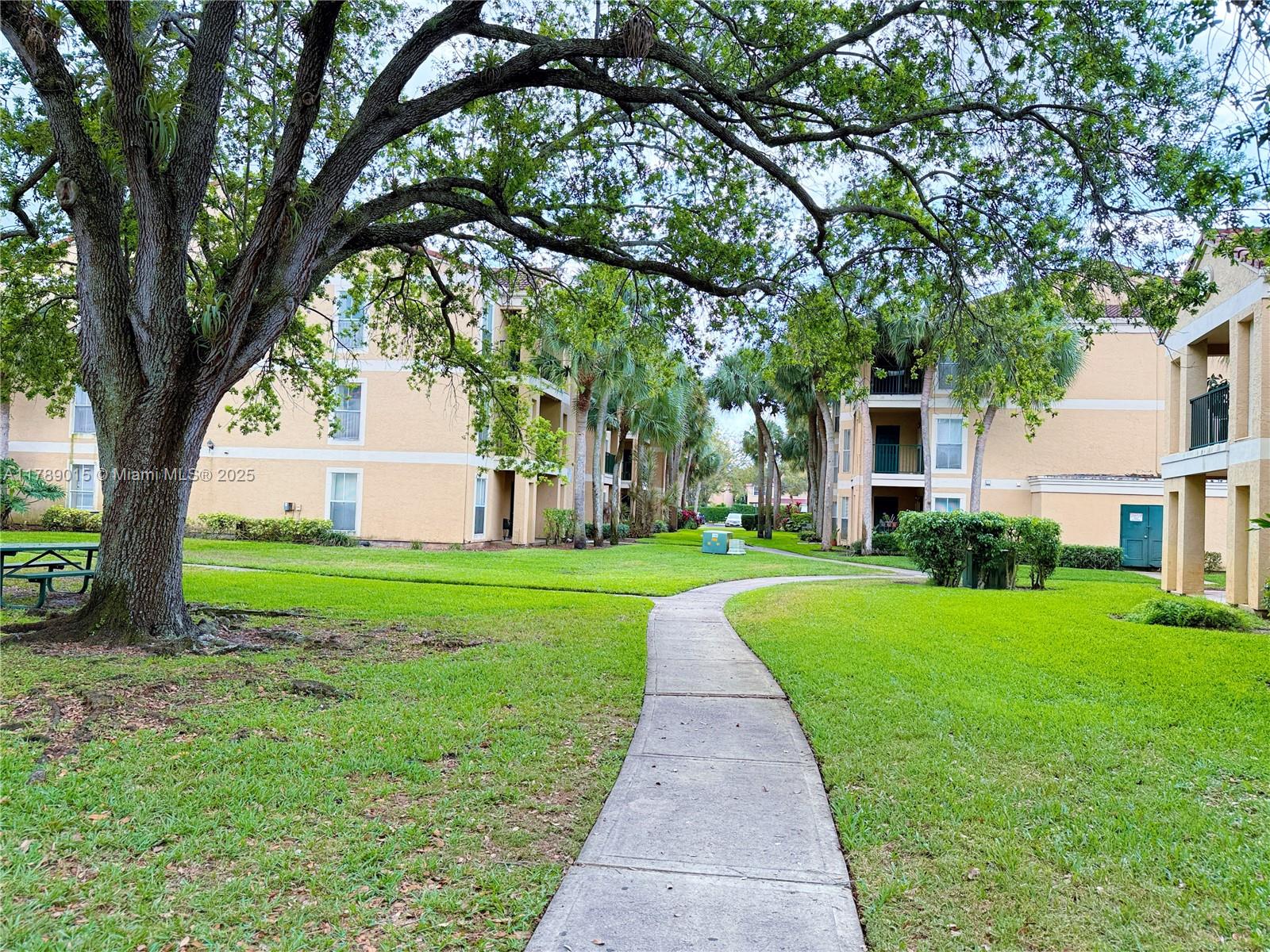 805 Riverside Dr # 1111, Coral Springs FL 33071