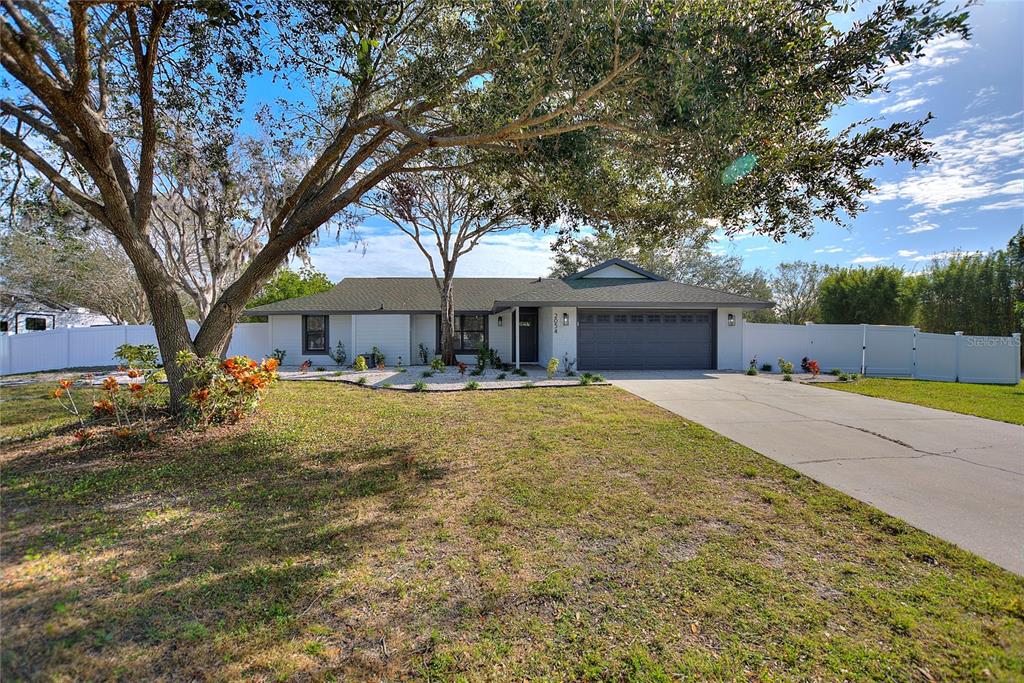 2054 RACIMO DRIVE, SARASOTA, FL — photo 3 of 30