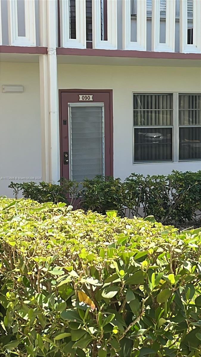90 Fanshaw C # 90, Boca Raton FL 33434