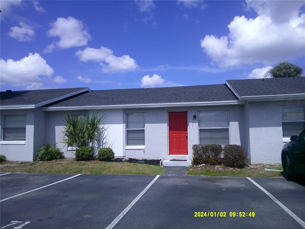 71 LAKE VILLA WAY