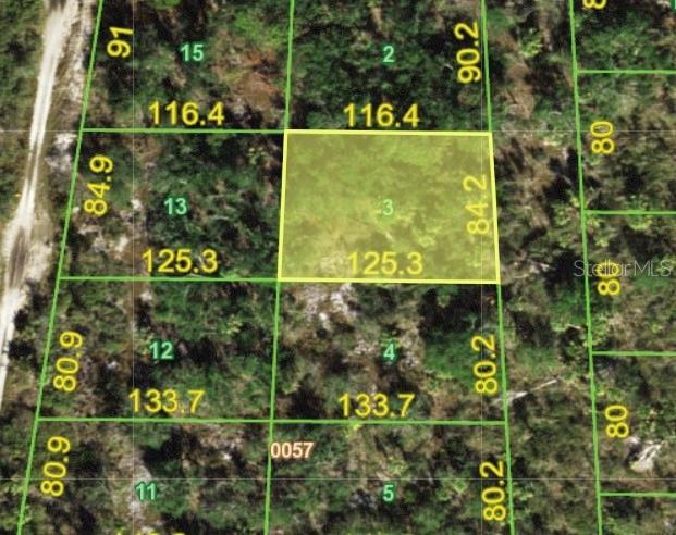 This is an aerial map showing property lot boundaries with dimensions for a specific parcel — 725 & 735 SNAPPER LANE, PUNTA GORDA, FL