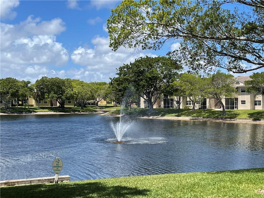 640 Cypress Club Way # J12, Deerfield Beach FL 33064