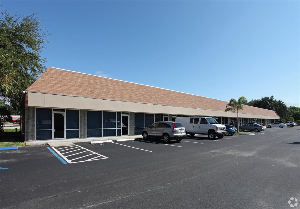 1402 OLD DIXIE HIGHWAY