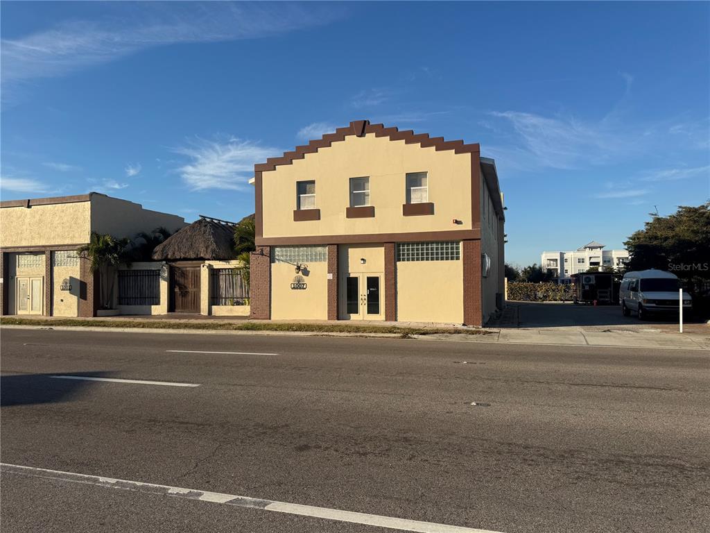 1007 MANATEE AVENUE E, BRADENTON, FL — photo 3 of 30