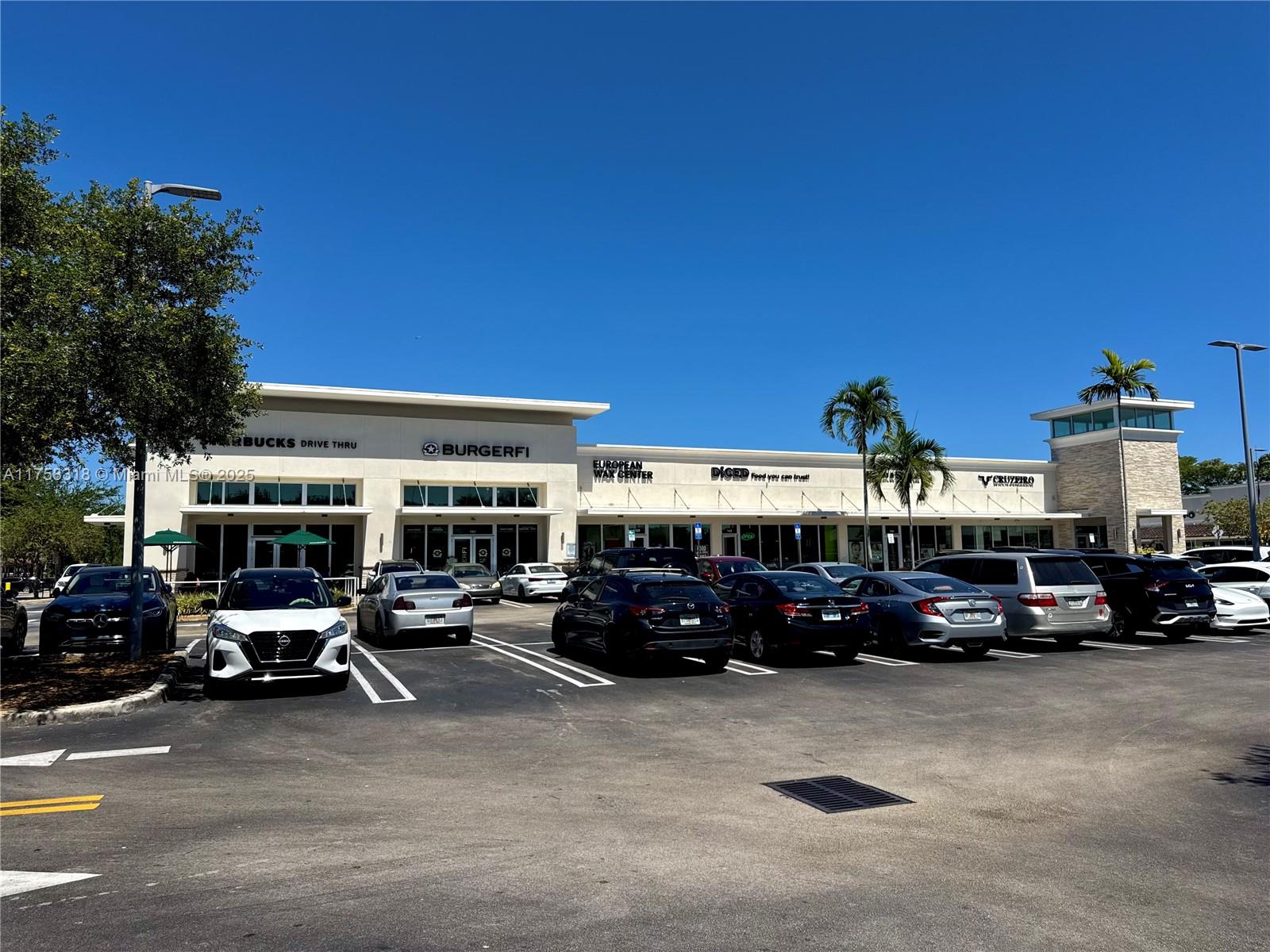 MIAMI LAKES, FL — photo 2 of 5
