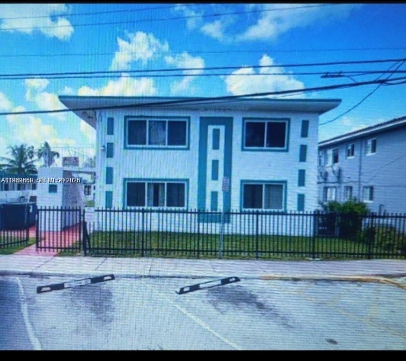 2101 Calais Dr # 8, Miami Beach FL 33141