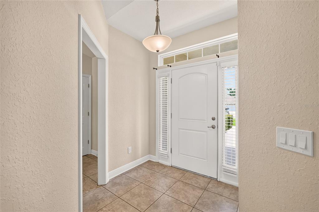 9796 PEPPER TREE TRAIL, WILDWOOD, FL — photo 4 of 30