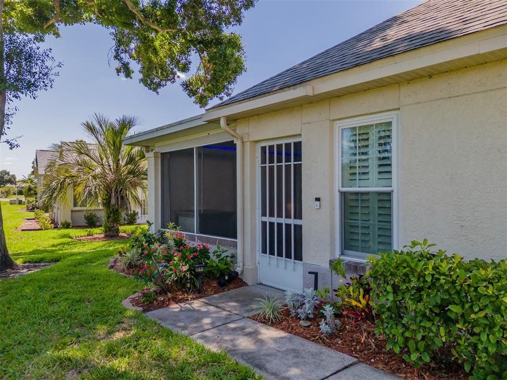 911 GOLFVIEW WOODS DRIVE