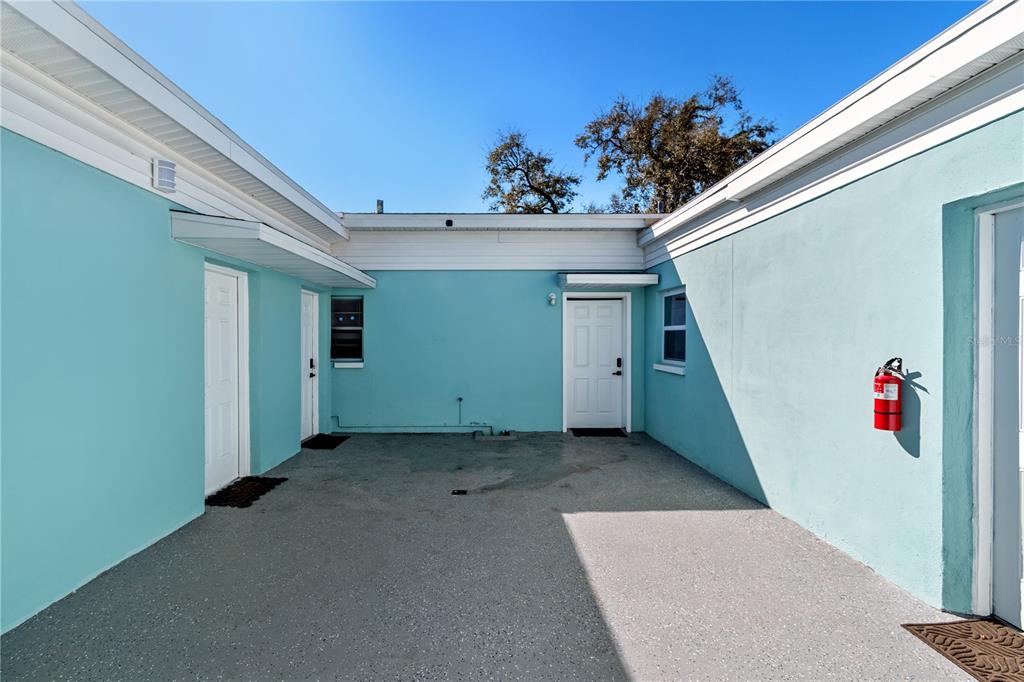 804 13TH AVENUE S, ST PETERSBURG, FL — photo 2 of 30