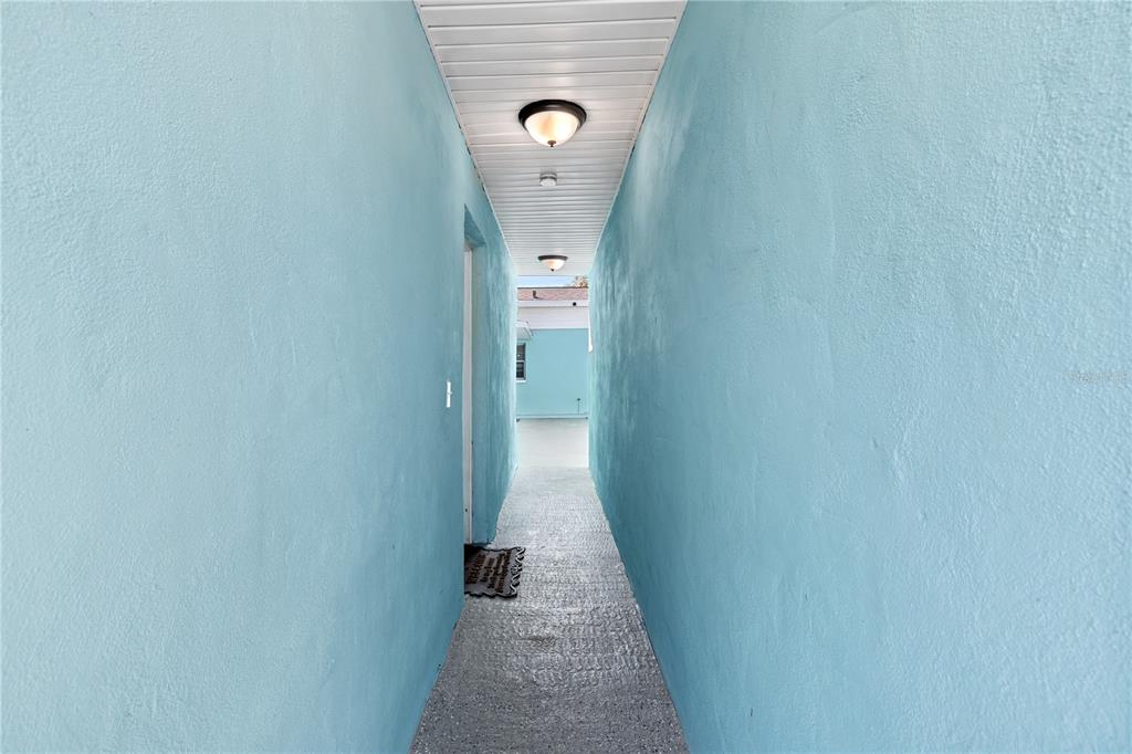 804 13TH AVENUE S, ST PETERSBURG, FL — photo 3 of 30