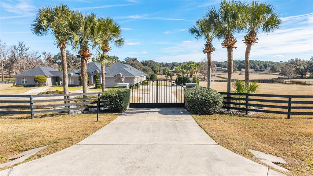 9389 SW 14TH AVENUE, OCALA, FL — photo 4 of 30