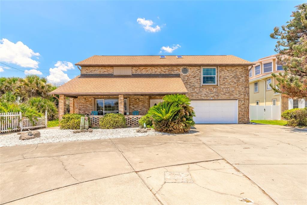 8 CAPISTRANO DRIVE