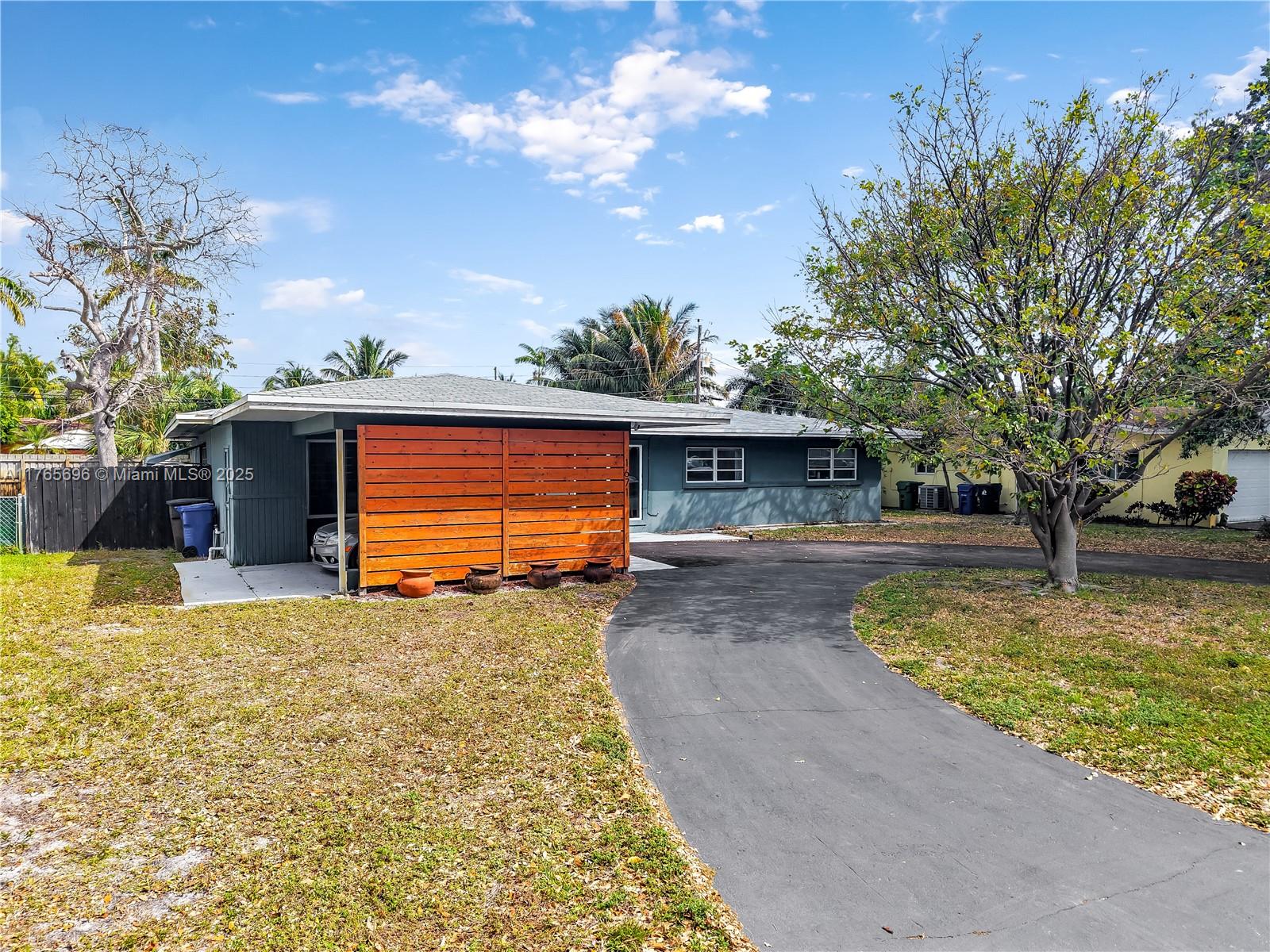 1671 NE 56th Ct, Fort Lauderdale FL 33334