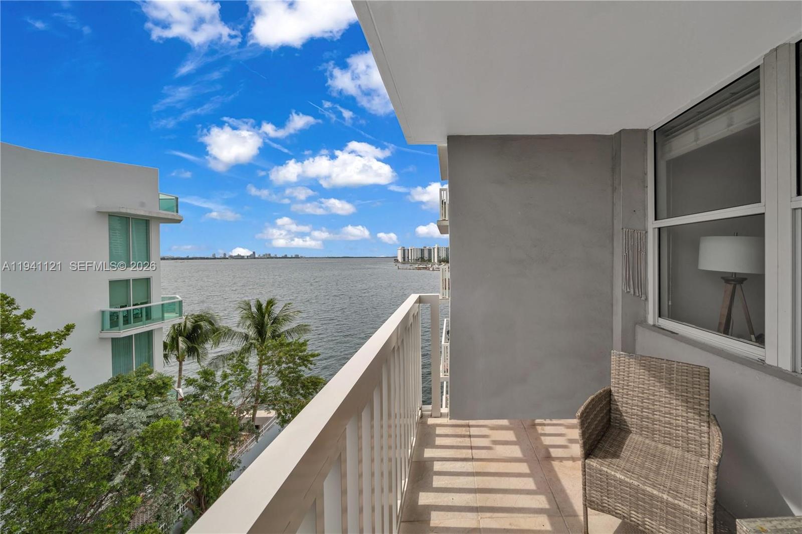 2016 Bay Dr # 505, Miami Beach FL 33141