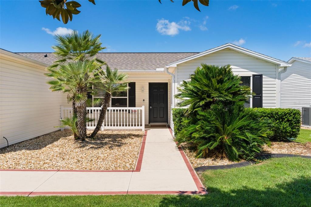 17766 SE 91ST POPLAR TER, THE VILLAGES, FL — photo 4 of 27