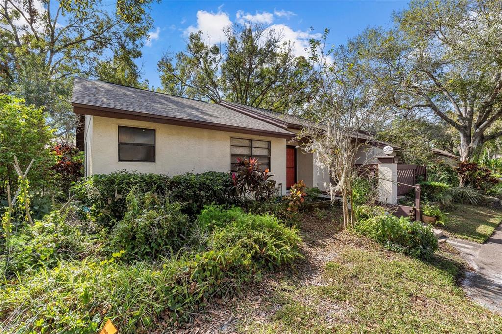 4045 ARROWWOOD COURT