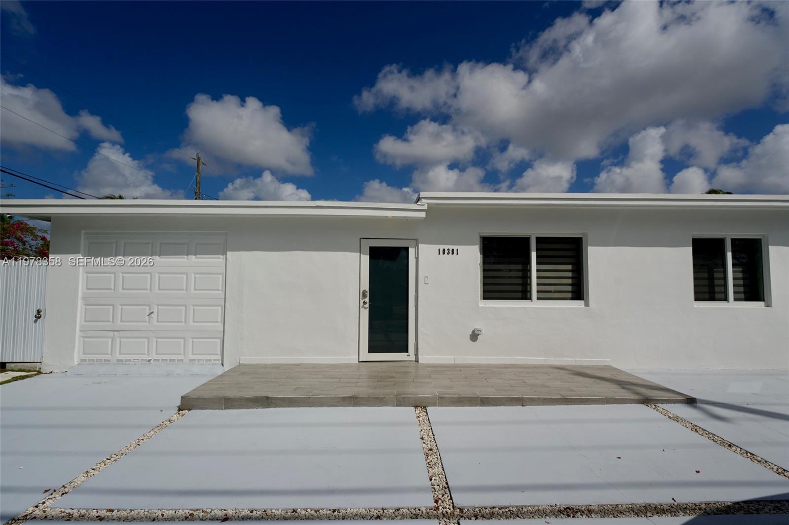 10381 SW 32nd St, Miami FL 33165