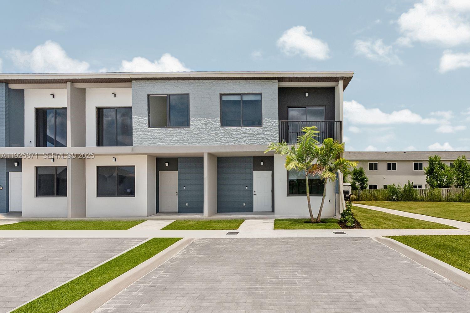 1426 NW 5 St, Florida City FL 33034