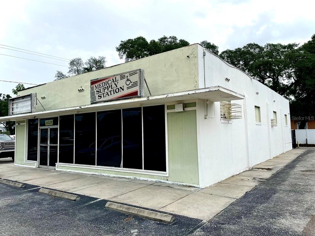 4625 N NEBRASKA AVENUE