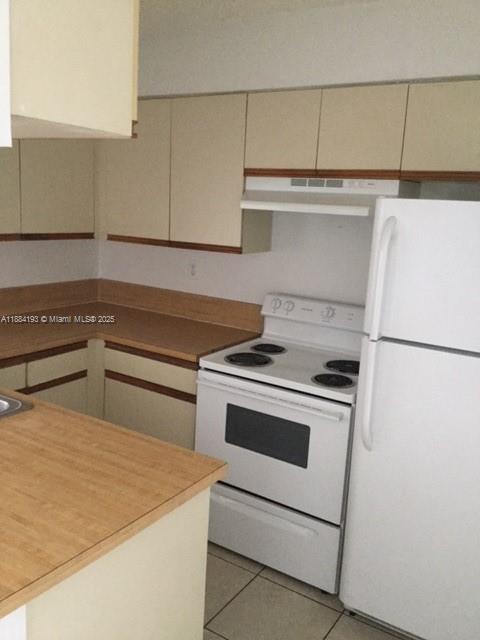 17580 NW 67th Pl # 1, Hialeah FL 33015