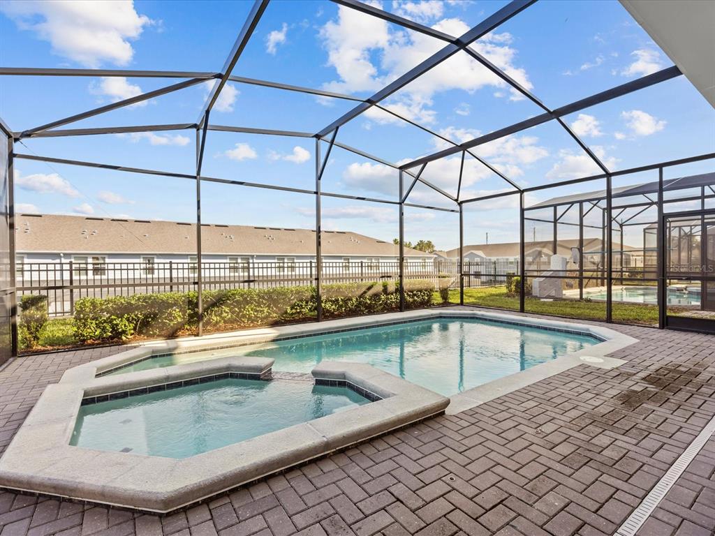 3281 LILAC WAY, DAVENPORT, FL — photo 2 of 30