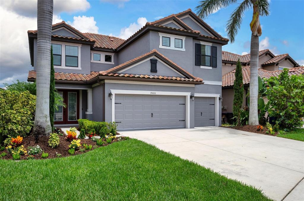 7020 ISLAND QUEEN COURT