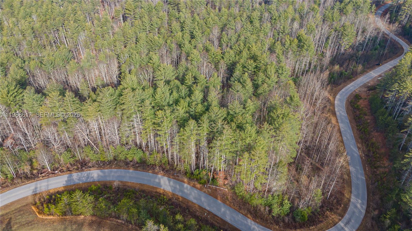 2050 Robert Dr, NC 28655, NC — photo 3 of 6