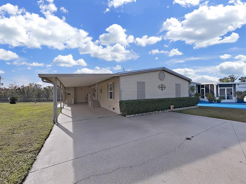 1750 FOX HILL DR