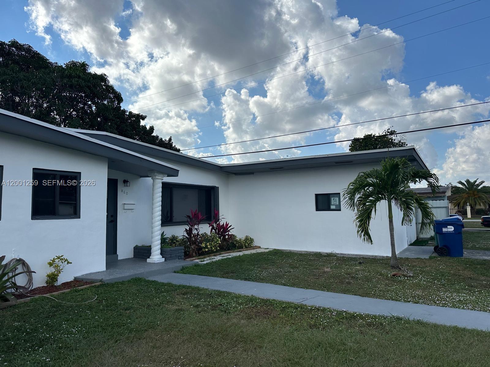 860 NW 171st St, Miami Gardens FL 33169