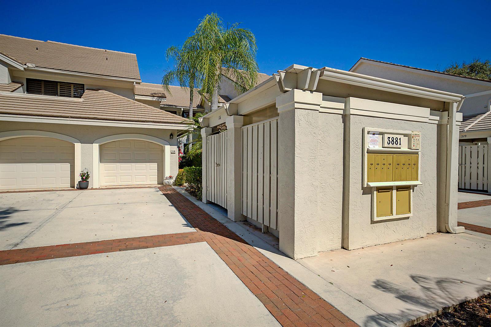 3881 Back Bay Drive # 118, Jupiter FL 33477