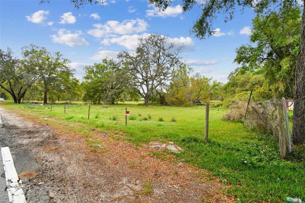 S TAYLOR ROAD, SEFFNER, FL — photo 3 of 29