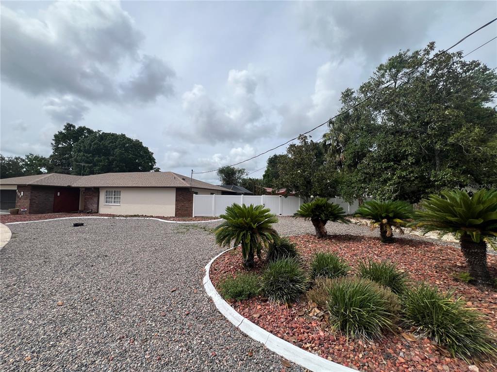 8123 RIVER COUNTRY DRIVE