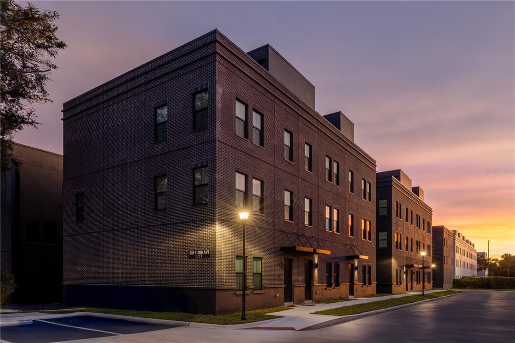 1218 E KAY STREET UNIT 25