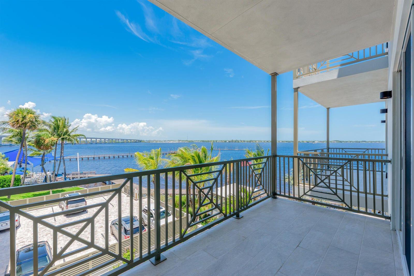 41 SW Seminole Street # 305, Stuart FL 34994
