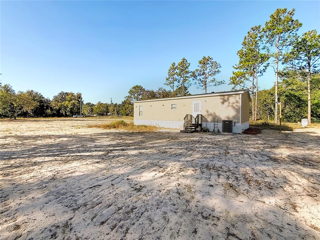 9651 NE 105TH AVENUE, ARCHER, FL — photo 4 of 6