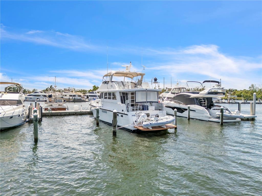 2600 HARBOURSIDE DRIVE UNIT R9, LONGBOAT KEY, FL — photo 4 of 26