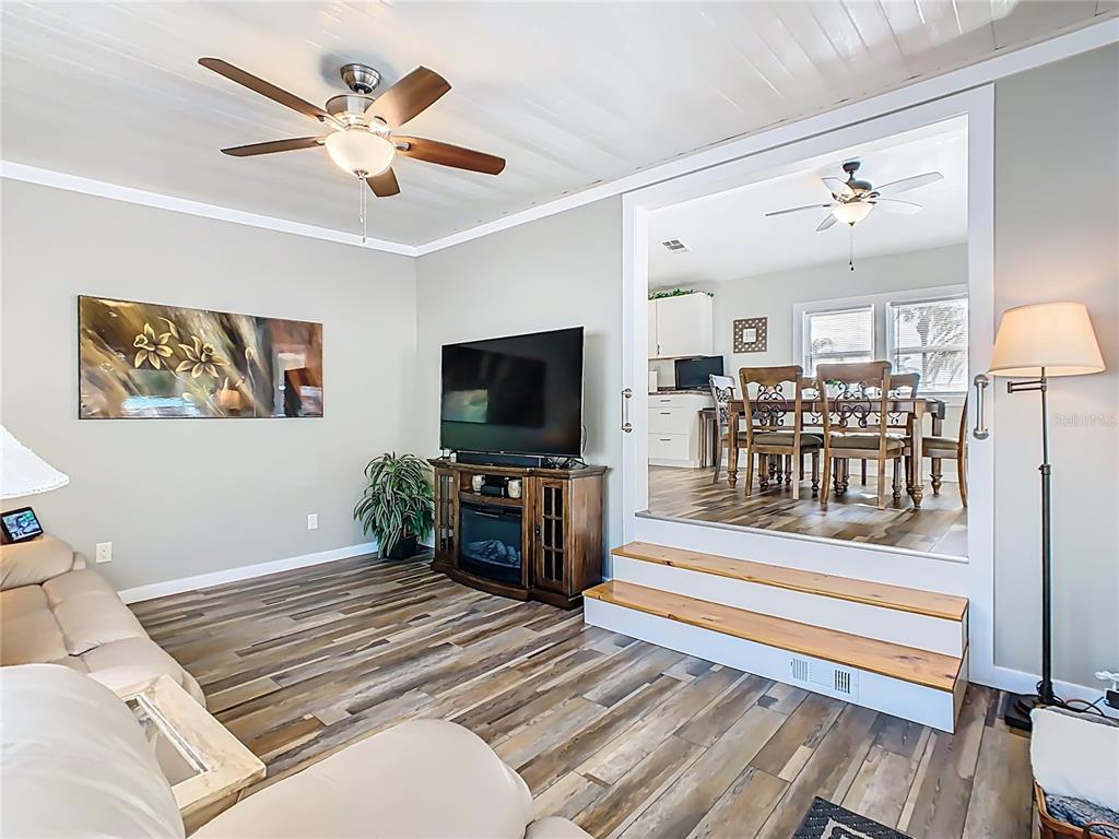 446 PINE LOOP, FROSTPROOF, FL — photo 4 of 26