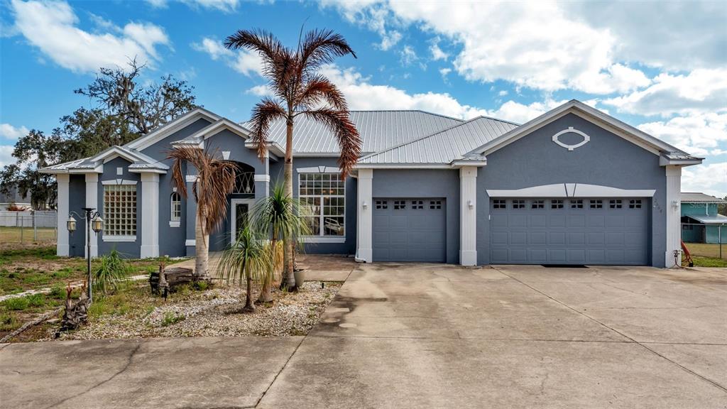 2664 COUNTRY CLUB ROAD N