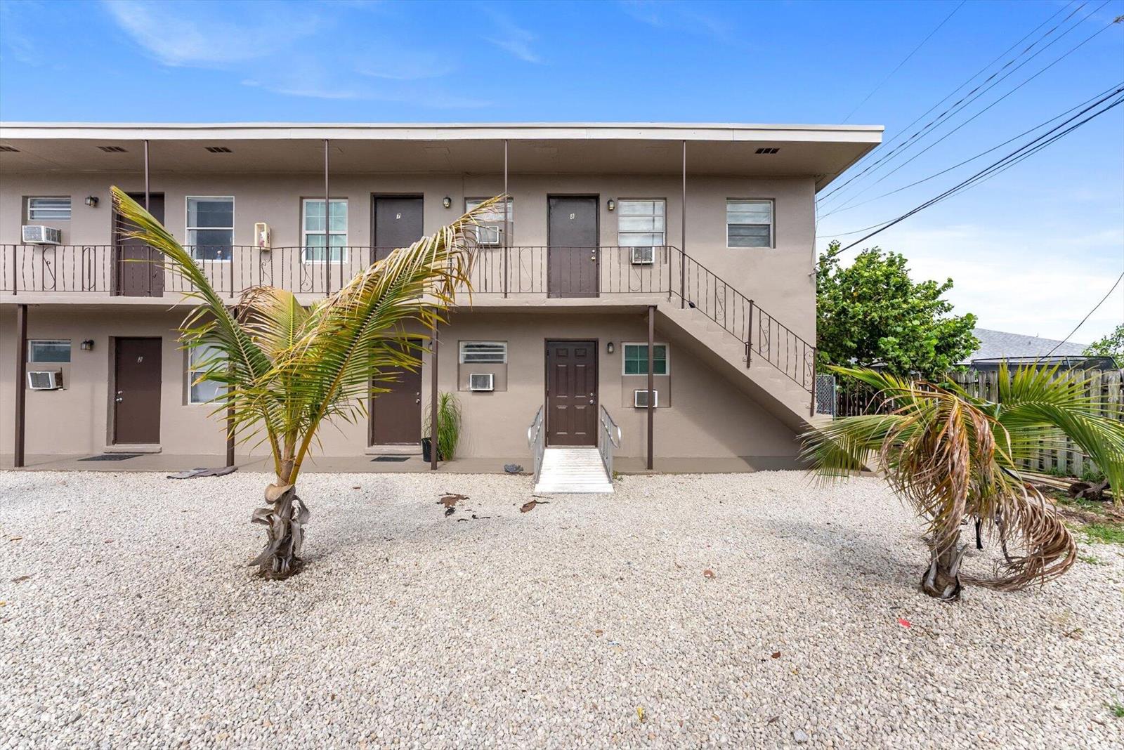 526 NW 12th Avenue, Boynton Beach FL 33435