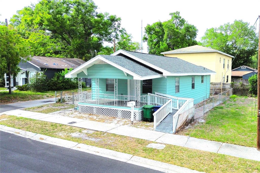 1302 E 33RD AVENUE, TAMPA, FL — photo 3 of 29