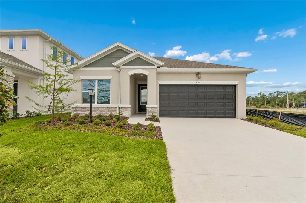 614 KINGSWOOD COURT