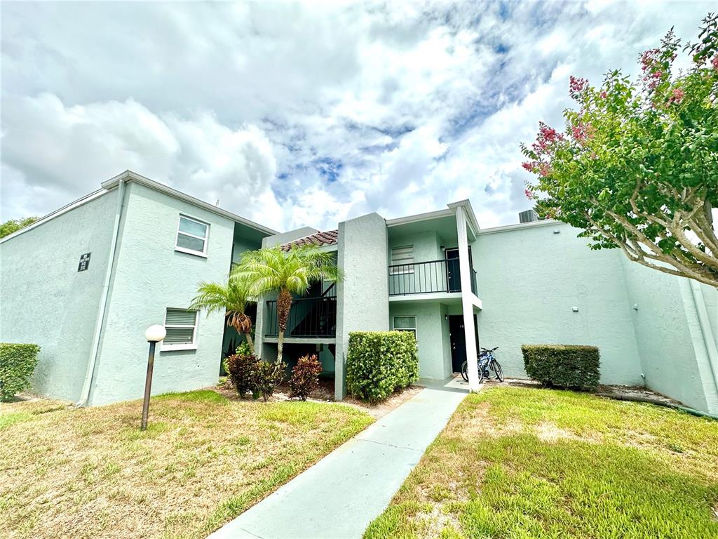 2830 SOMERSET PARK DRIVE UNIT 201