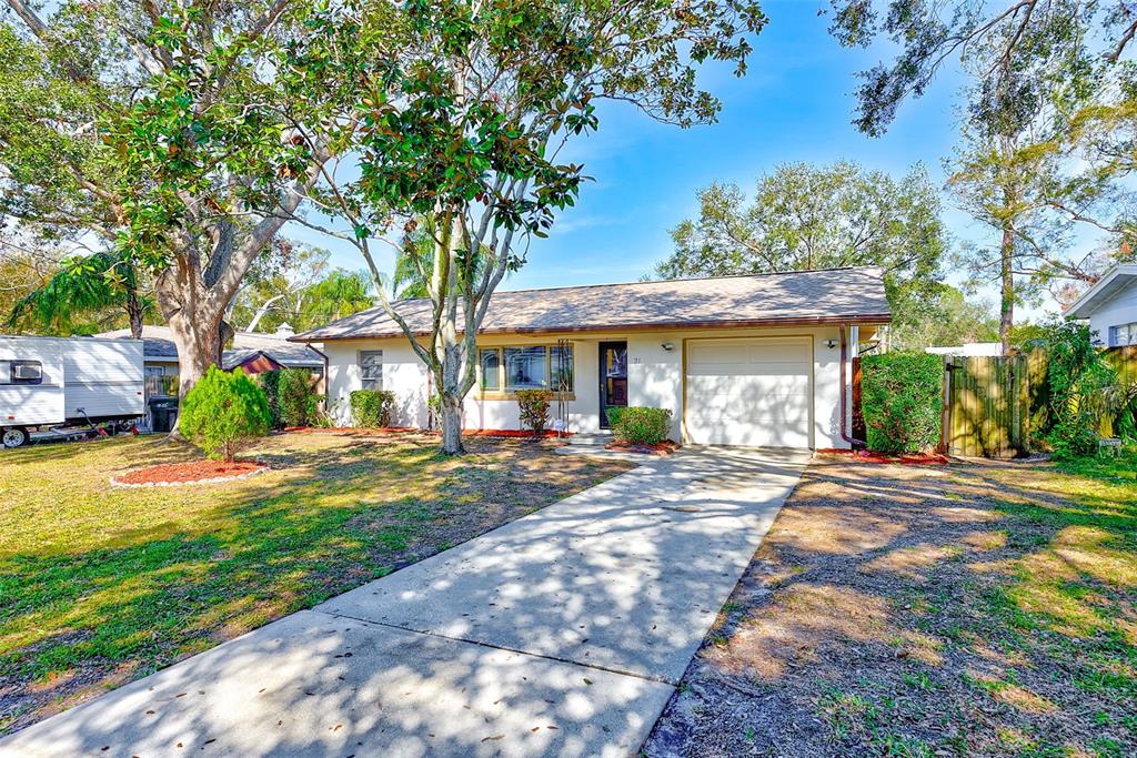21 BELLE MEADE CIRCLE