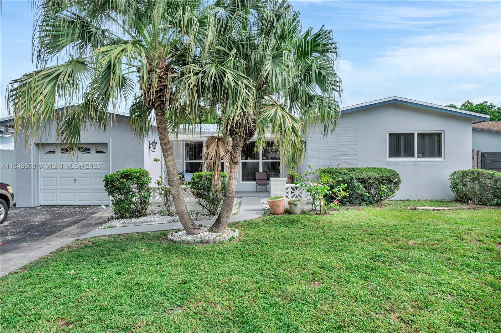 7637 Alhambra Blvd, Miramar FL 33023