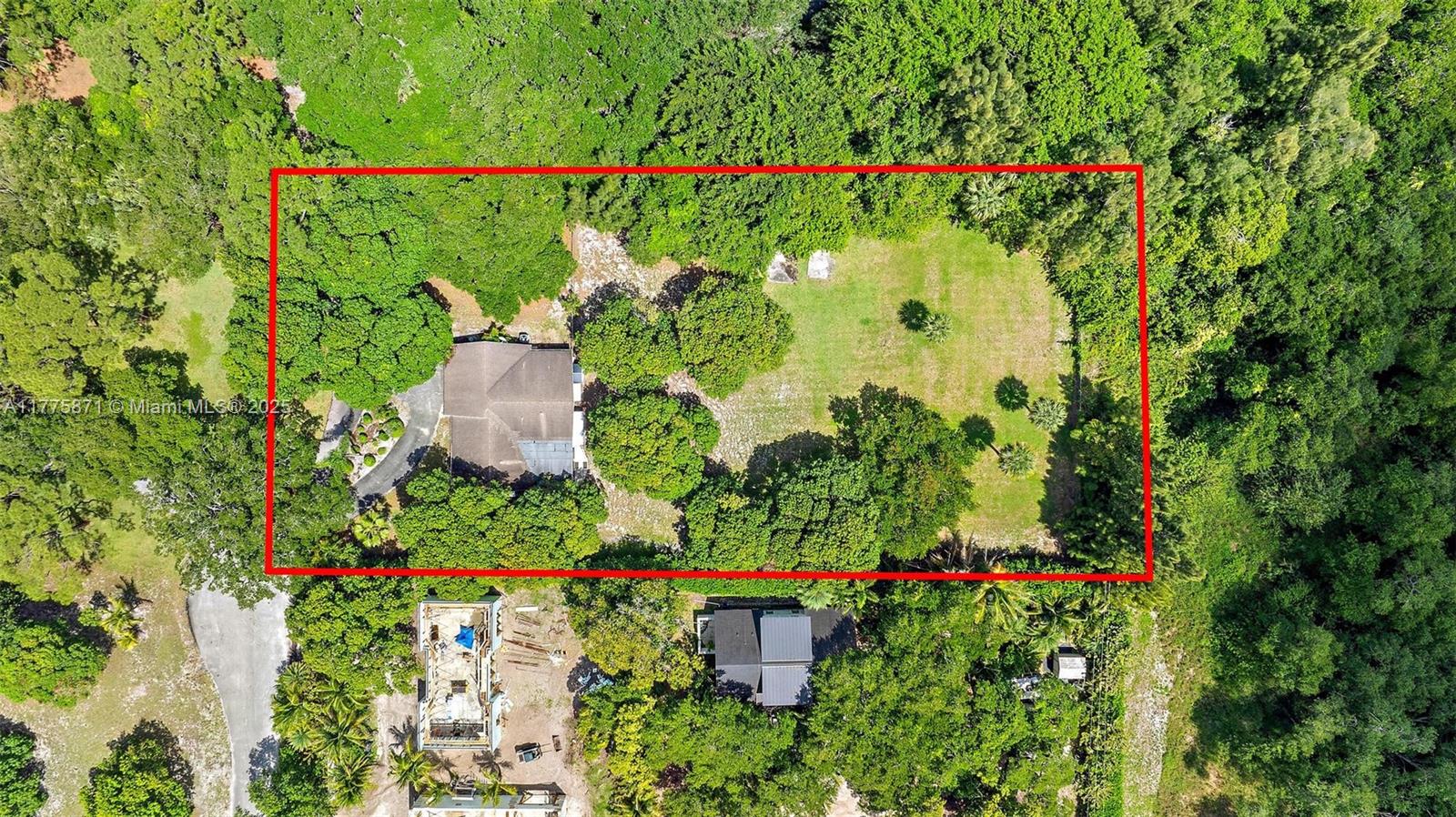 11270 Monet Ln, Palm Beach Gardens FL 33410
