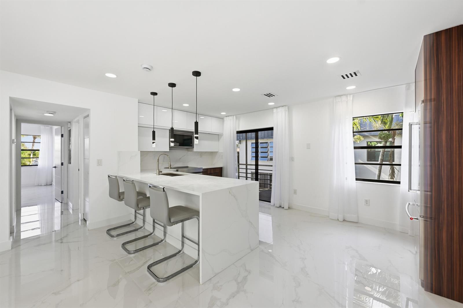 571 Piedmont L, Delray Beach FL 33484
